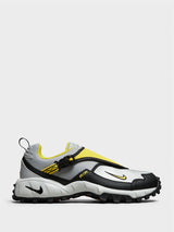 Nike - ACG Phassad Sneakers in Black, Yellow Zest and Metallic Silver