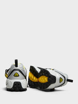 Nike - ACG Phassad Sneakers in Black, Yellow Zest and Metallic Silver