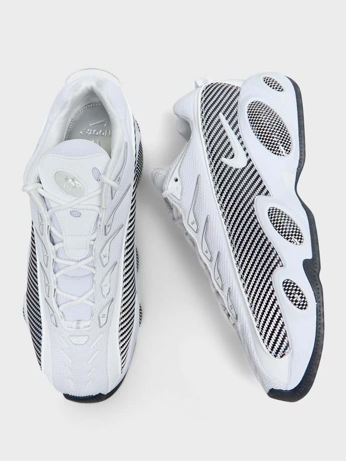 Nike - Nocta Glide Sneakers in White, White, Black and University Gold