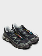 Salomon - XT-6 Sneakers in Nine Iron, Excalibur and Plum Perfect