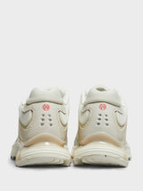 Salomon - XT-Whisper Panhui Sneakers in Vanilla Ice, Rainy Day and Fiery Red