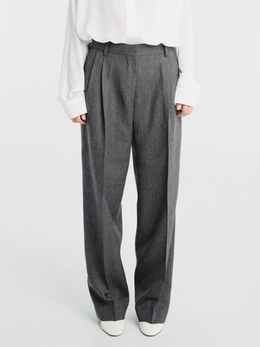 TOTEME - Herringbone Double-Pleat Trousers in Dark Grey Melange