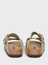 Birkenstock - Arizona Narrow Sandals in Suede Taupe