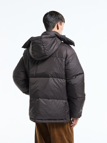 66 North - Dyngja Down Jacket in Licorice