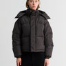 66 North - Dyngja Down W Cropped Jacket in Licorice