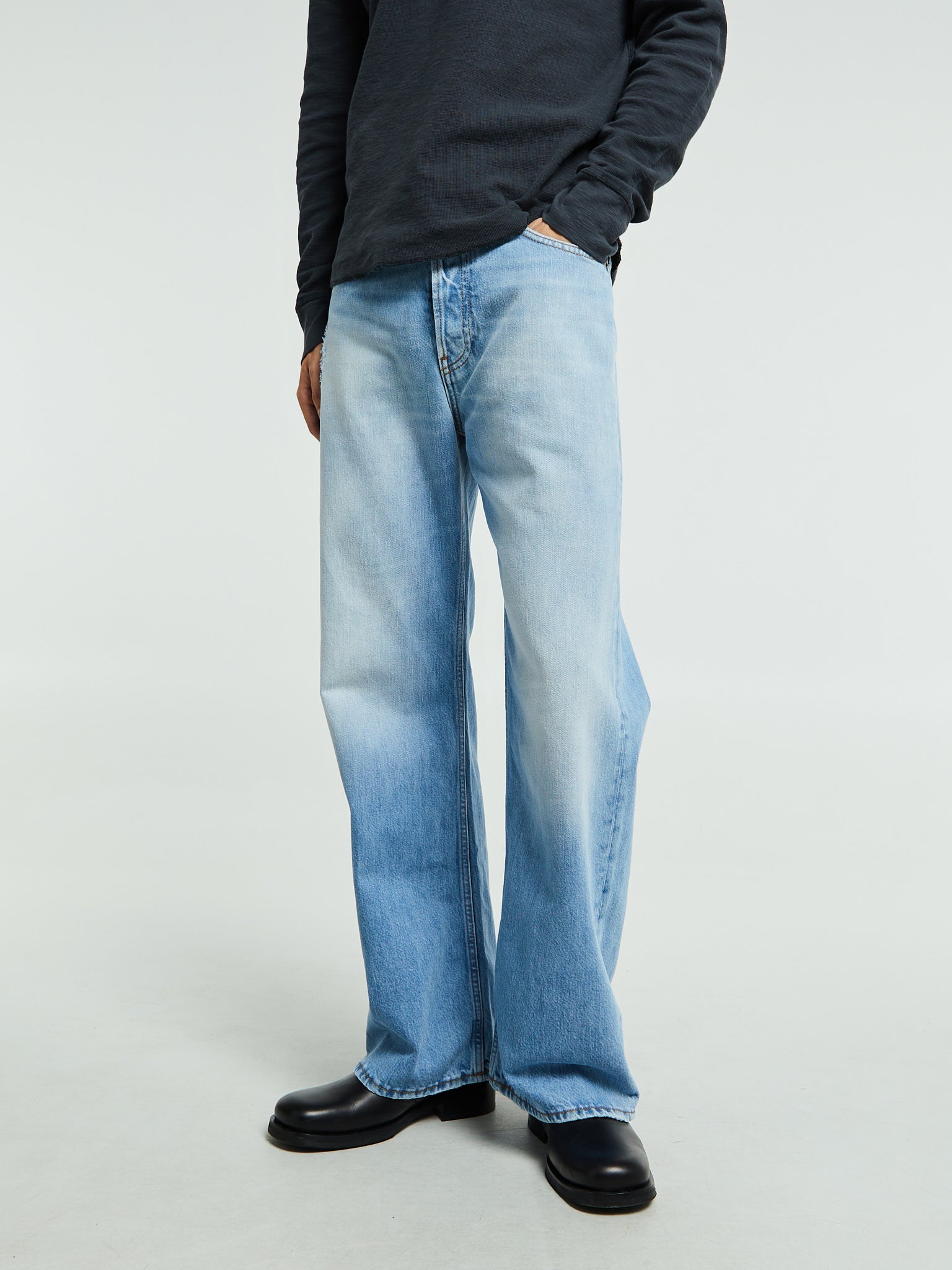 2021 Jeans i Lys Blå