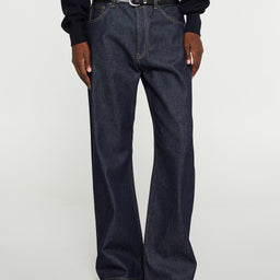 2021 Relaxed Fit Jeans in Mid Blue