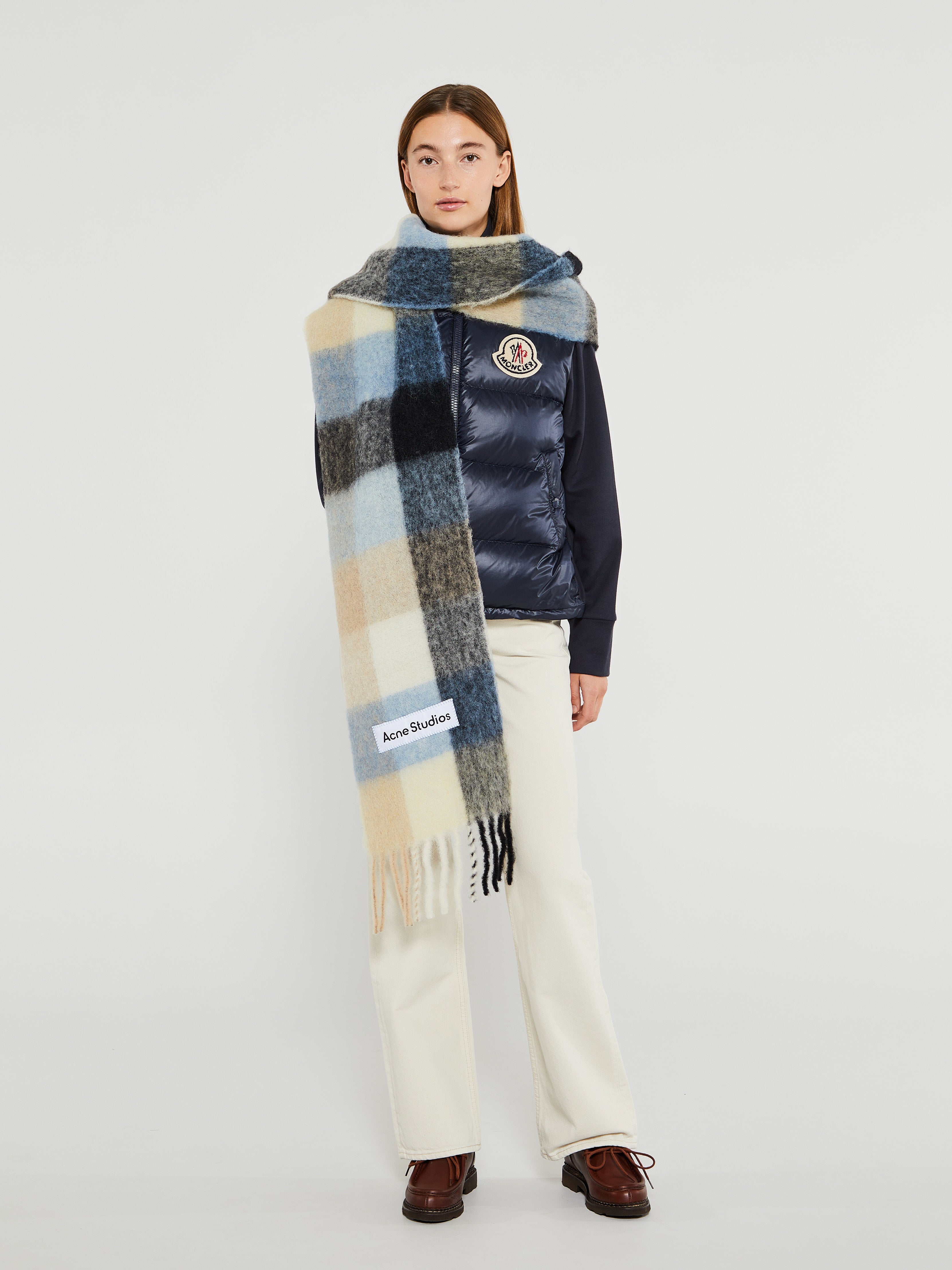 Vally Checked Scarf in Blue, Beige and Black