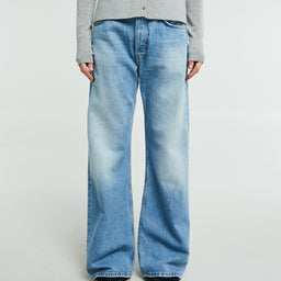 2021 Loose Fit Jeans in Light Blue Vintage