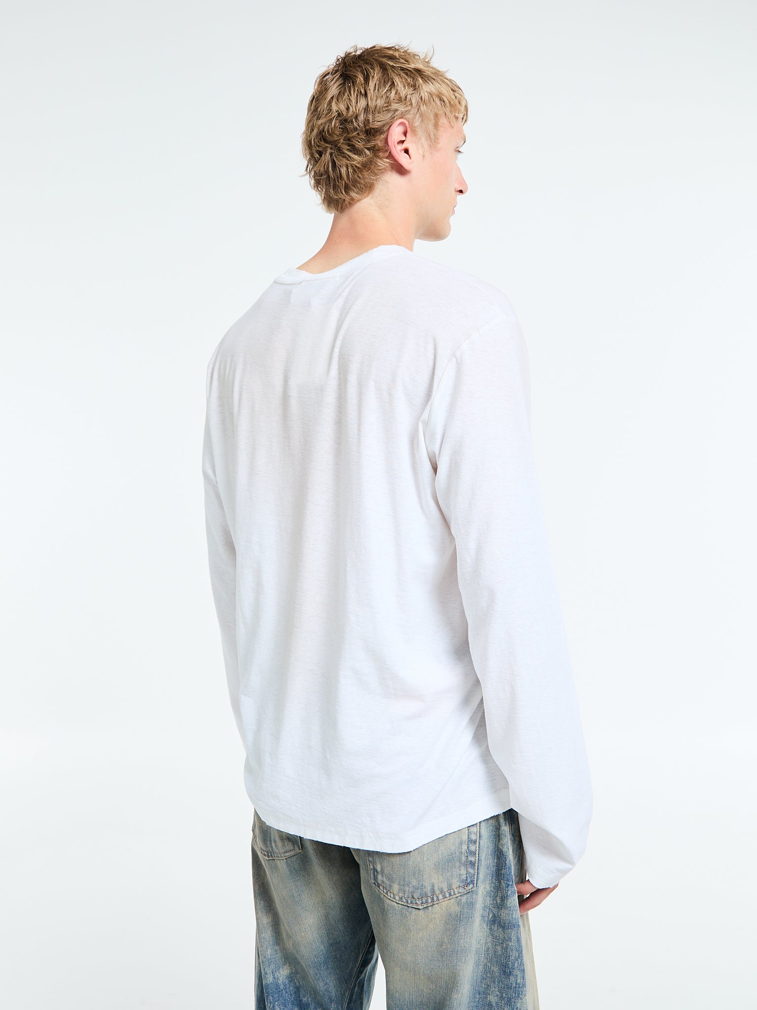 Acne Studios - Relaxed fit Logo T-shirt in Dusty White – Stoy