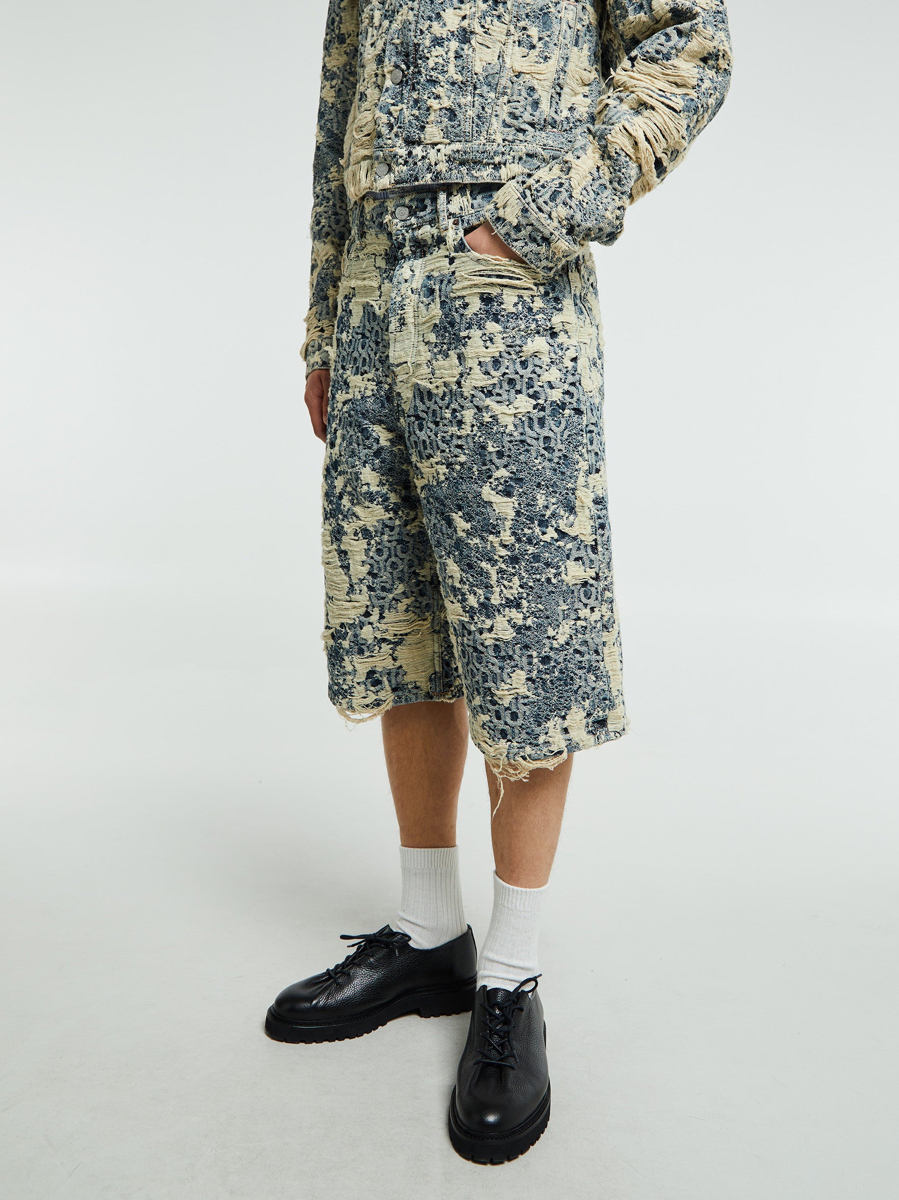 Acne Studios - Shorts in Mid Blue