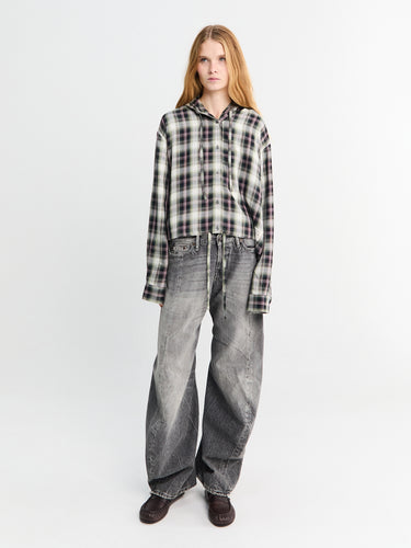 2006F Loose Fit Jeans in Washed Black