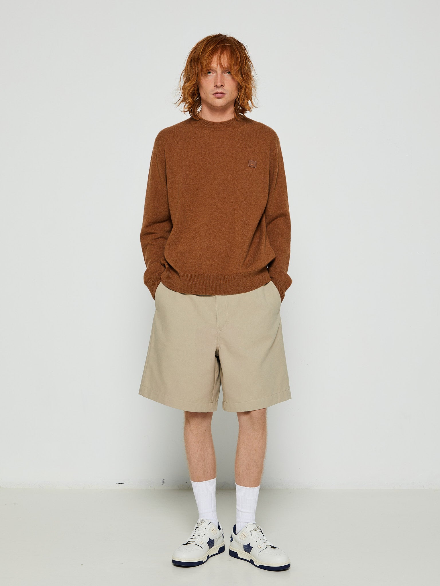 Crew Neck Sweater in Toffee Brown