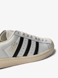 Adidas - Superstar Vintage in Core White, Core black and Cream White
