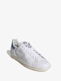 Adidas - Stan Smith 80s Sneakers in Cloud White, Focus Blue and Off White