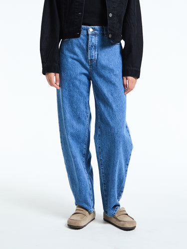 AF Agger - Barrel Jeans in Washed Blue