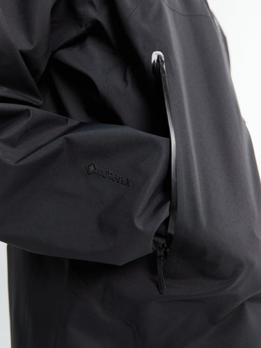 Arc'teryx - Beta Gore-Tex Jacket in Black