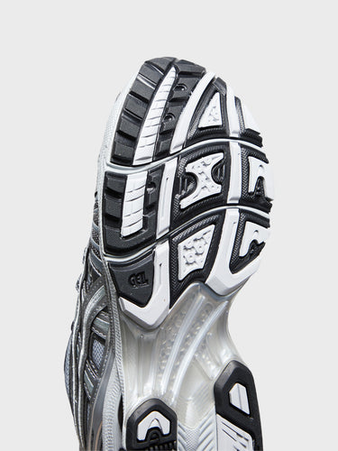 Asics - Gel-Kayano Legacy Sneakers in Pure Silver