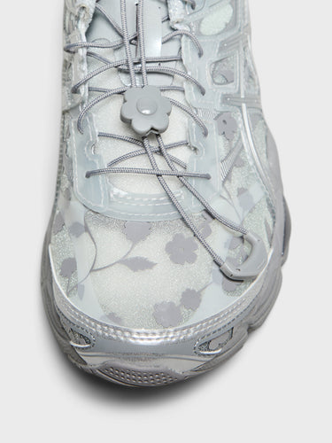 Asics - GEL-Cumulus 16 SSCB Sneakers in Glacier Grey and Pure Silver