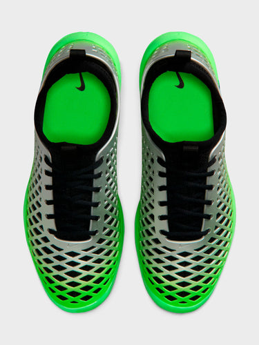 Nike - Nike Rejuven8 Run SP in Metallic Silver, Black and Voltage Green