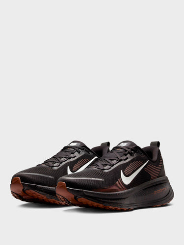 Nike - Vomero 18 Sneakers in Black, Ironstone and Velvet Brown