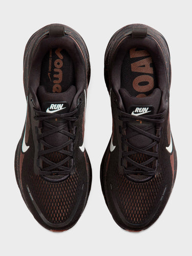 Nike - Vomero 18 Sneakers in Black, Ironstone and Velvet Brown
