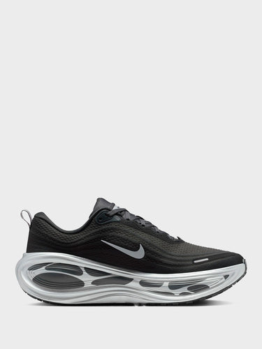 Nike - Vomero Plus Sneakers in Anthracite, Reflect Silver and Cannon White