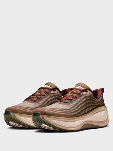 Nike - Nike Vomero Plus in Off Noir/Pecan-Phantom-Natural