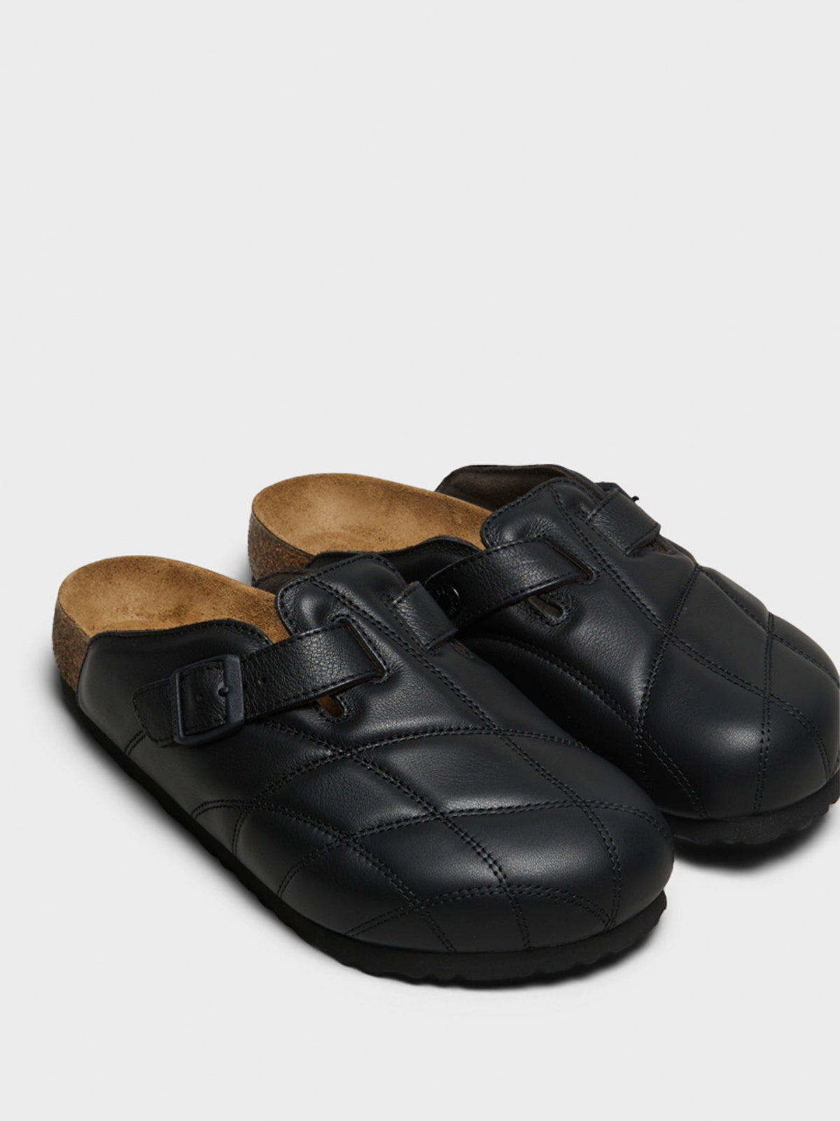 Birkenstock - Boston Quilted Leve Sandals in Black