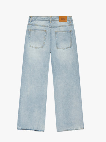 Calm. - Straight Cut Jeans in Light Wash Blue