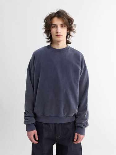 Calm. - Washed Sweatshirt in Navy Blue
