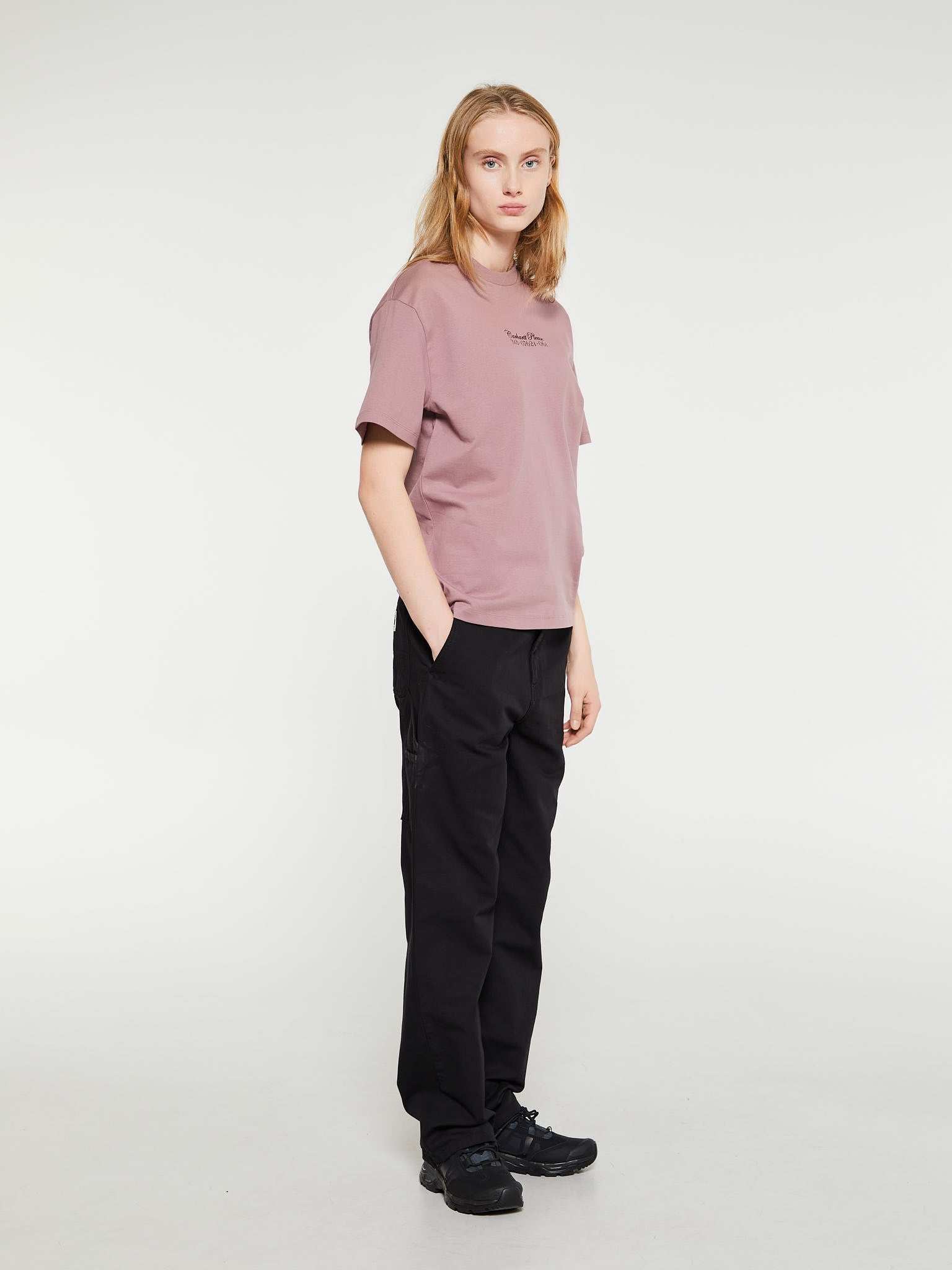 W' Carhartt Please T-Shirt in Daphne and Black
