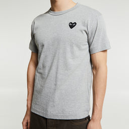 Comme des Garçons PLAY - T-Shirt With Black Emblem in Grey