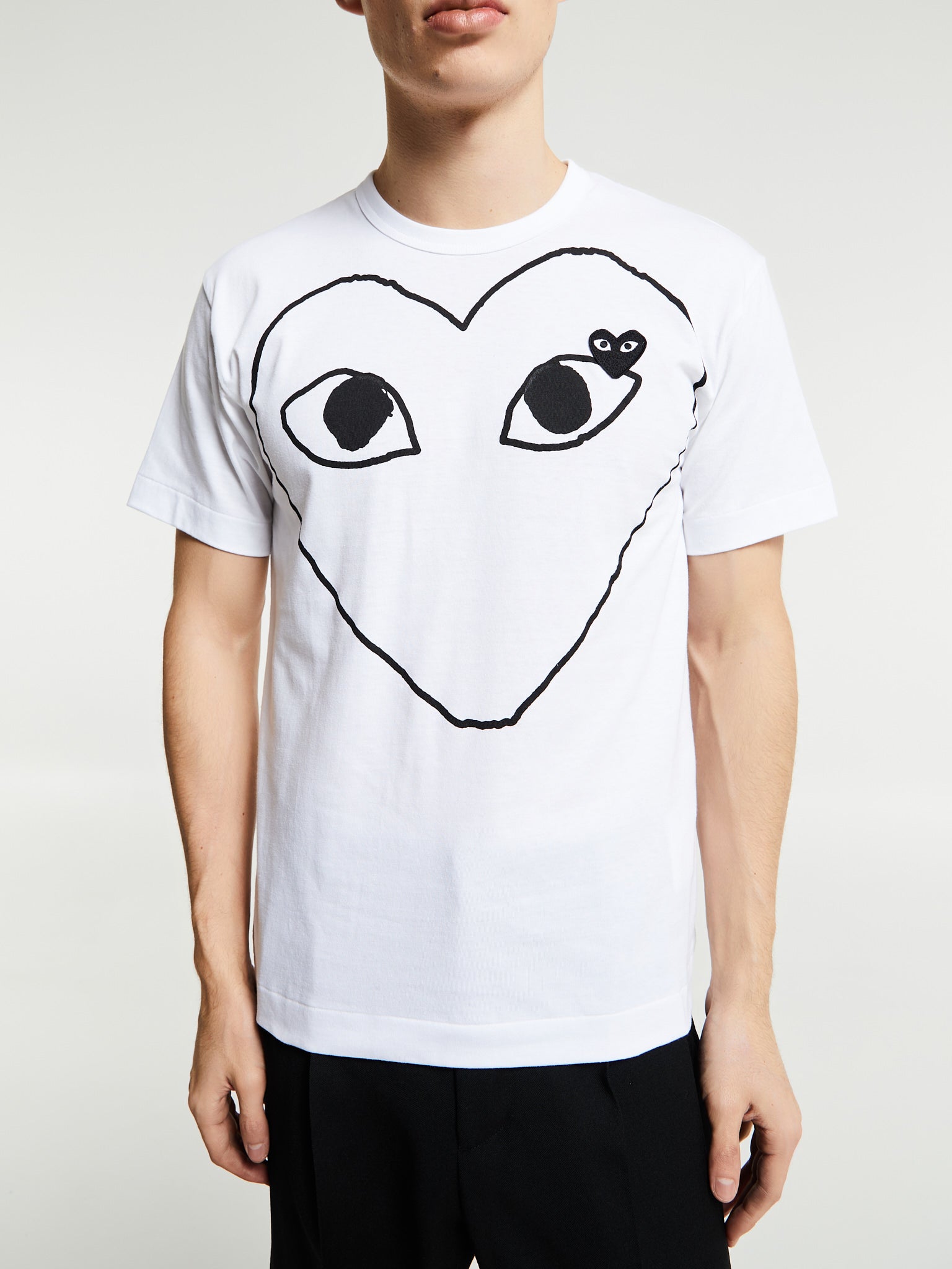 Comme des Garçons PLAY - T-Shirt With Black Emblem in White