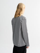 Comme des Garçons PLAY - Red Heart Longsleeved T-Shirt in Black and White