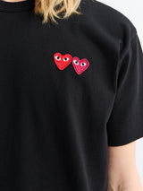 Comme des Garçons PLAY - T-Shirt With Double Burgundy Emblem in Black