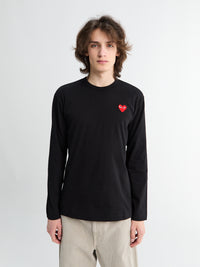 Red Heart Longsleeved T-Shirt in Black