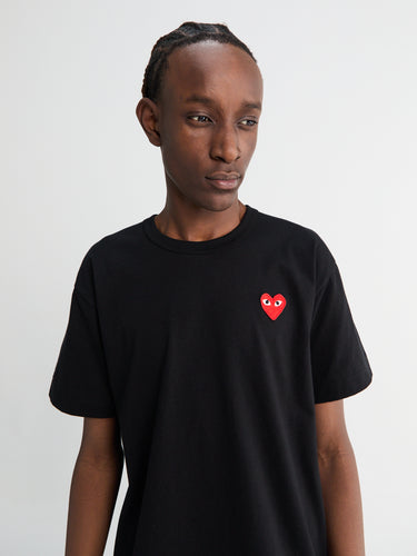 Red Heart T-Shirt in Black