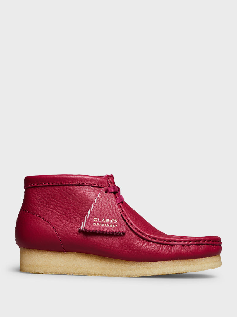 Clarks - Wallabee Boots in Berry Leather
