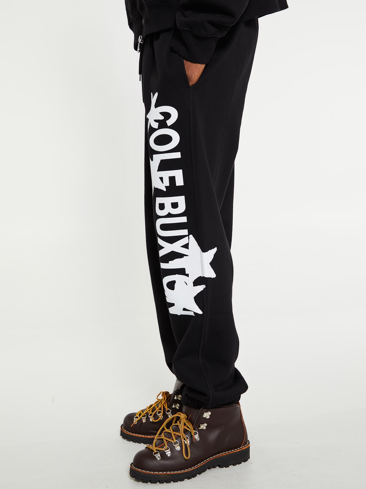 Cole Buxton - 4 Star Sweatpants in Black