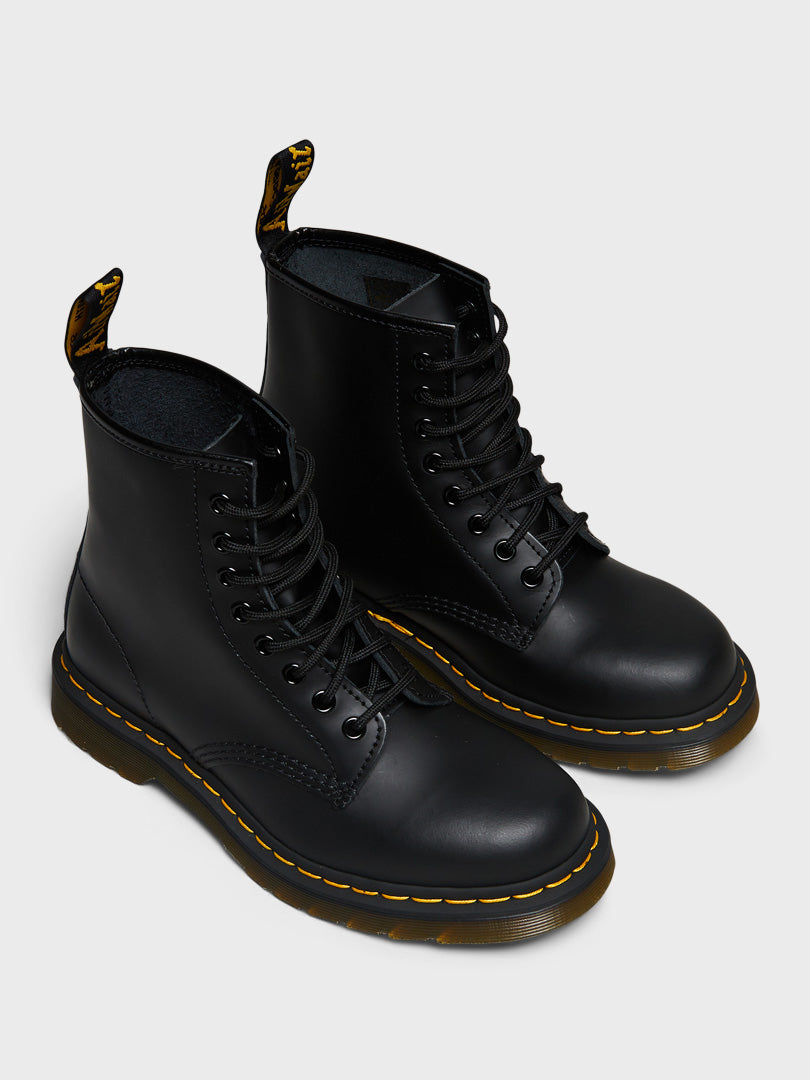 1460 Boots in Black Smooth