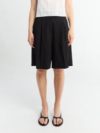 Dunst - Bermuda Shorts in Black