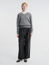 Dunst - Unisex Cashmere V-Neck Sweater in Melange Grey