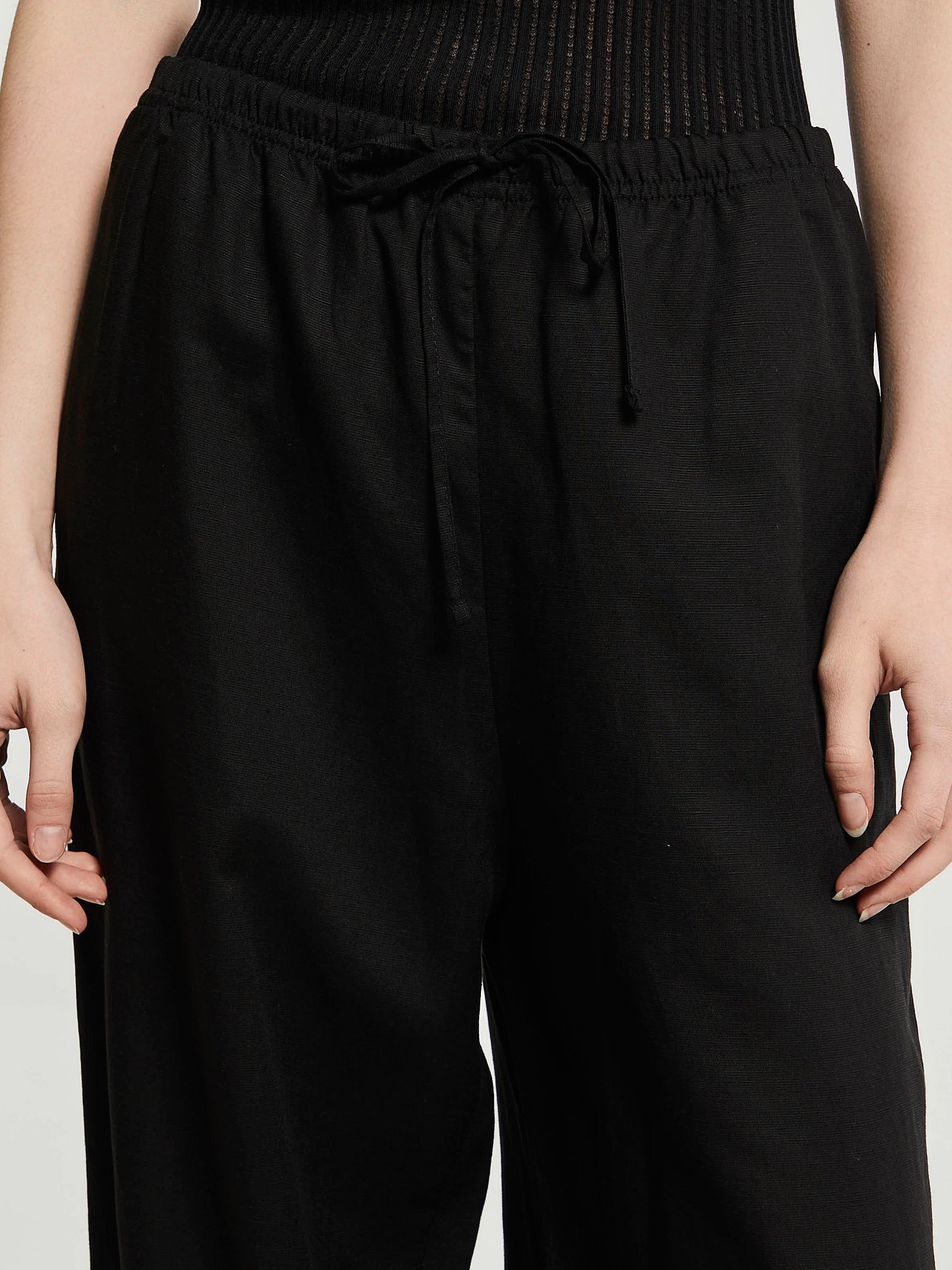 Dunst - Linen Cotton Banded Pants in Black