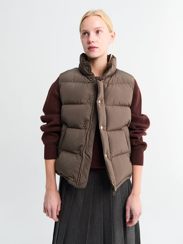 Dunst - Unisex Goose Down Vest in Dark Brown