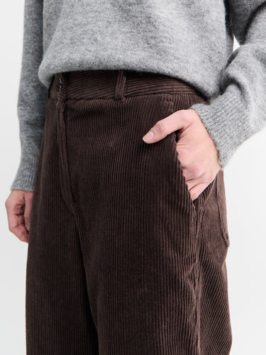 Dunst - Semi-Wide Corduroy Slacks in Brown