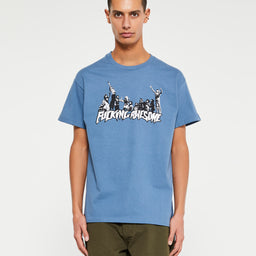 Fucking Awesome - Hug The Earth T-Shirt in Light Blue