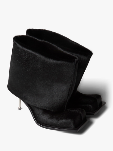 Fidan Novruzova - Iman Boots in Black Pony-Effect