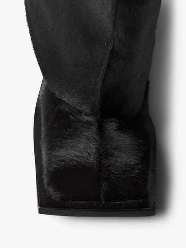 Fidan Novruzova - Iman Boots in Black Pony-Effect