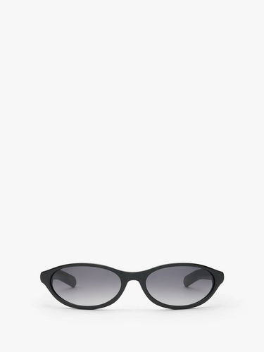 Flatlist - Olympia Sunglasses in Solid Black and Solid Black Lens